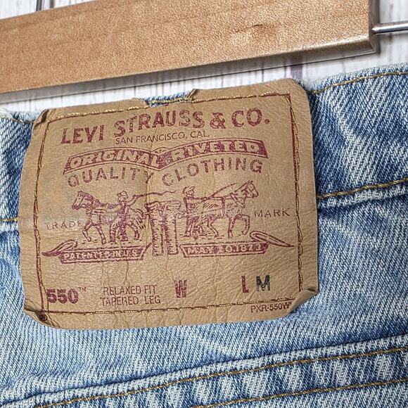 Vintage Levi’s 550 Relaxed Taper Jeans – 1996 Light Wash High Rise, sz 9 (28x30) - Picture 3 of 6